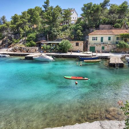 Holiday Hvar Vrbanj エクステリア 写真