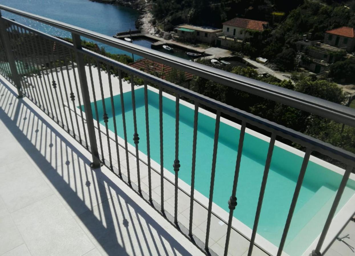Holiday Hvar Vrbanj エクステリア 写真