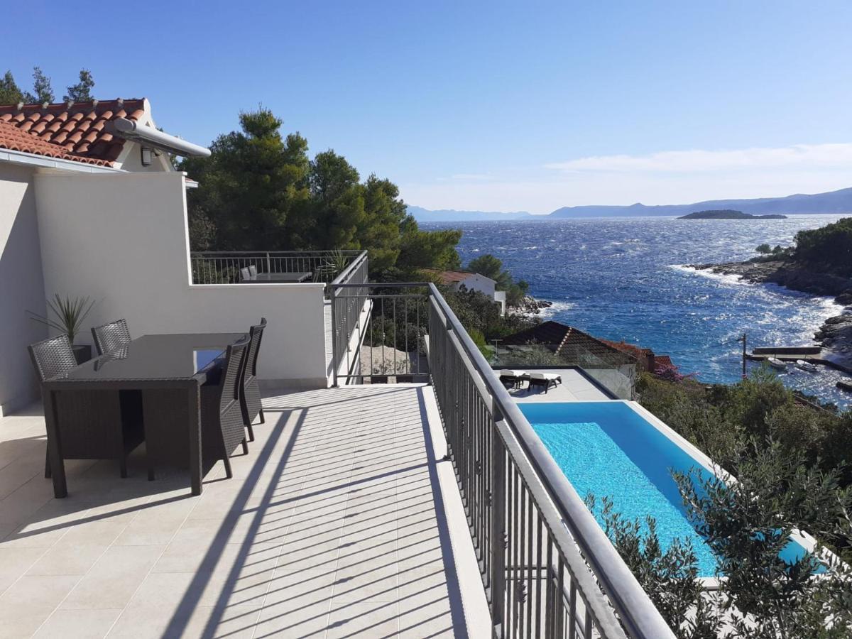 Holiday Hvar Vrbanj エクステリア 写真