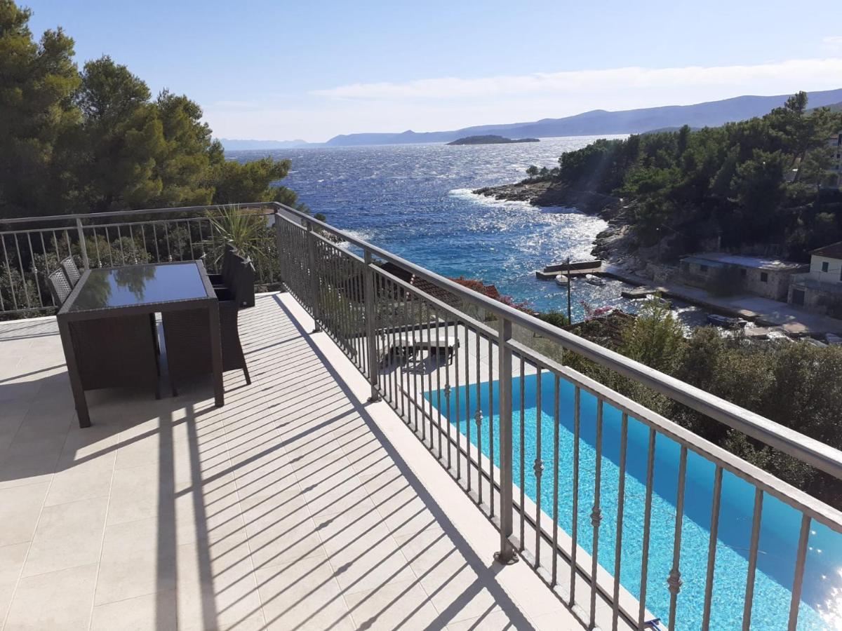 Holiday Hvar Vrbanj エクステリア 写真