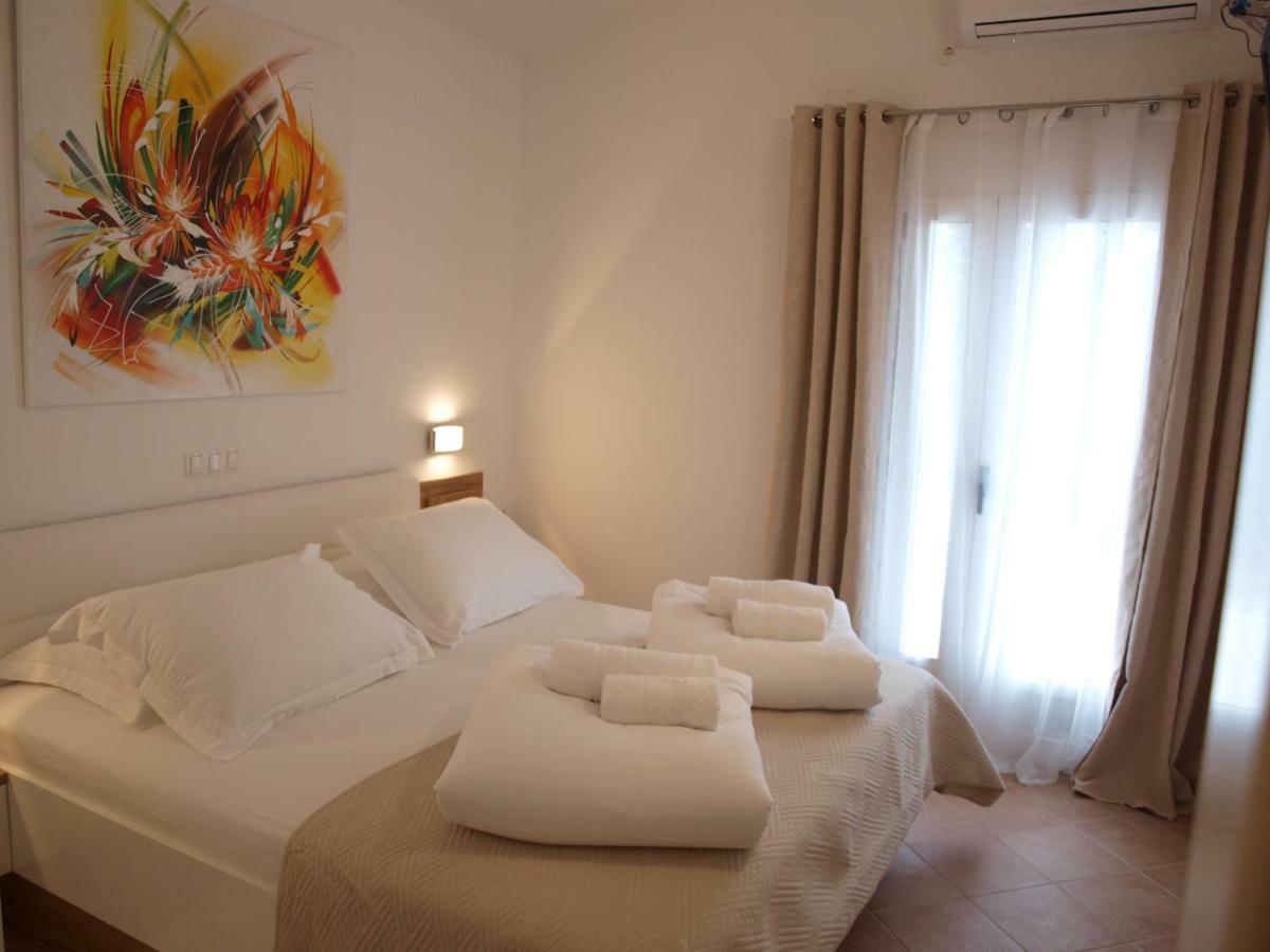 Holiday Hvar Vrbanj エクステリア 写真