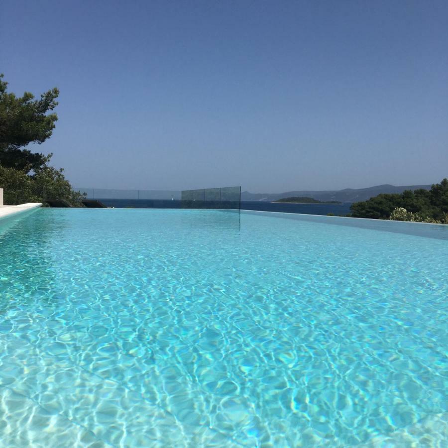 Holiday Hvar Vrbanj エクステリア 写真