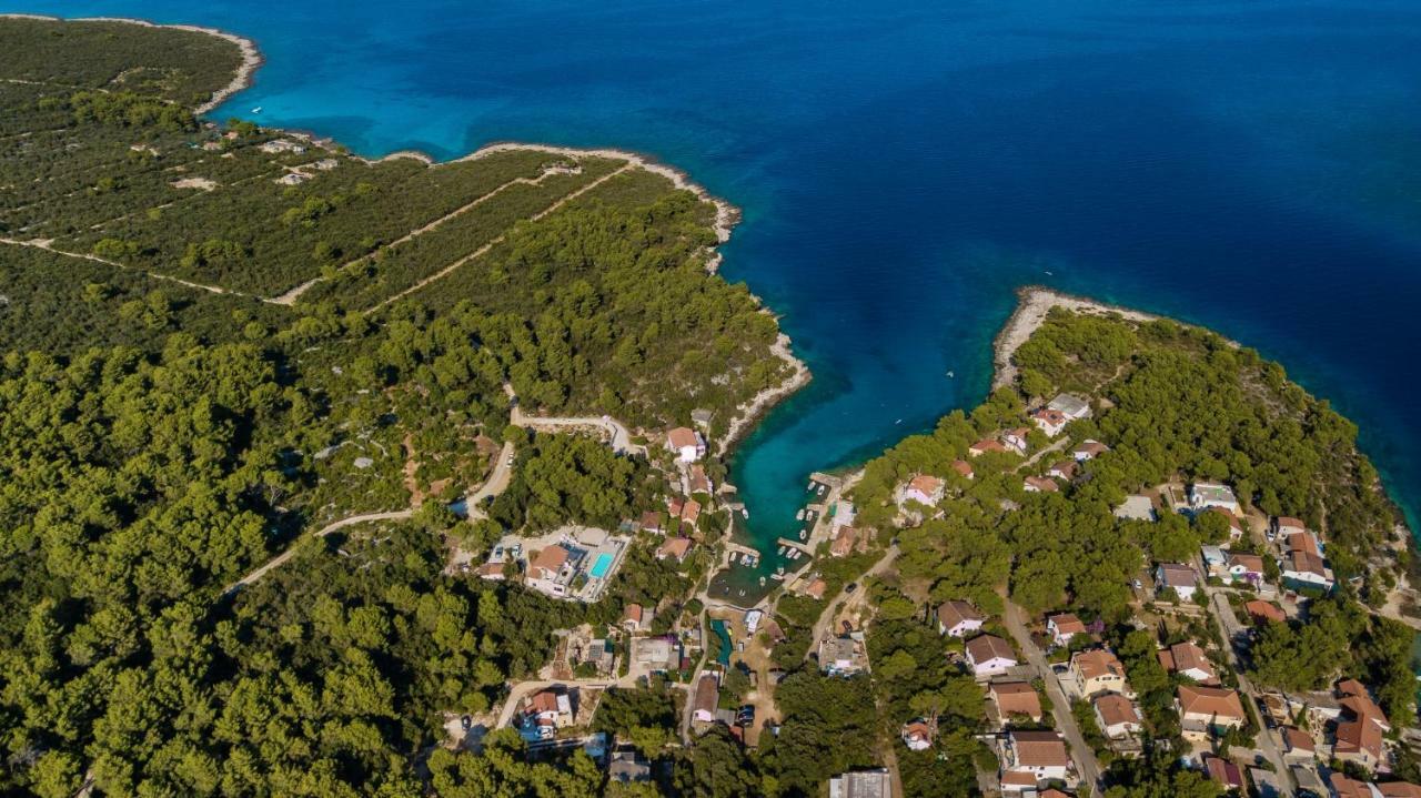 Holiday Hvar Vrbanj エクステリア 写真